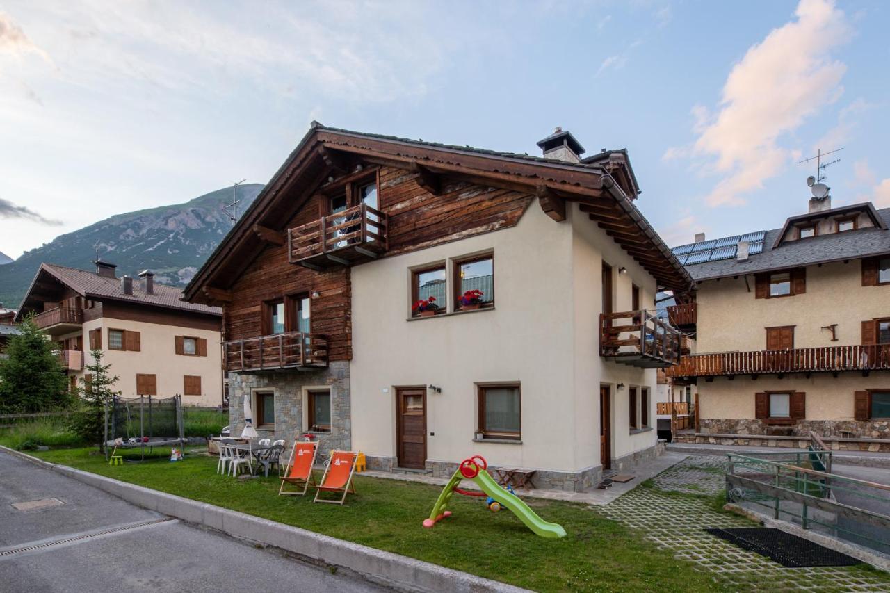 Ferienwohnung Chalet Gioia Livigno Exterior foto