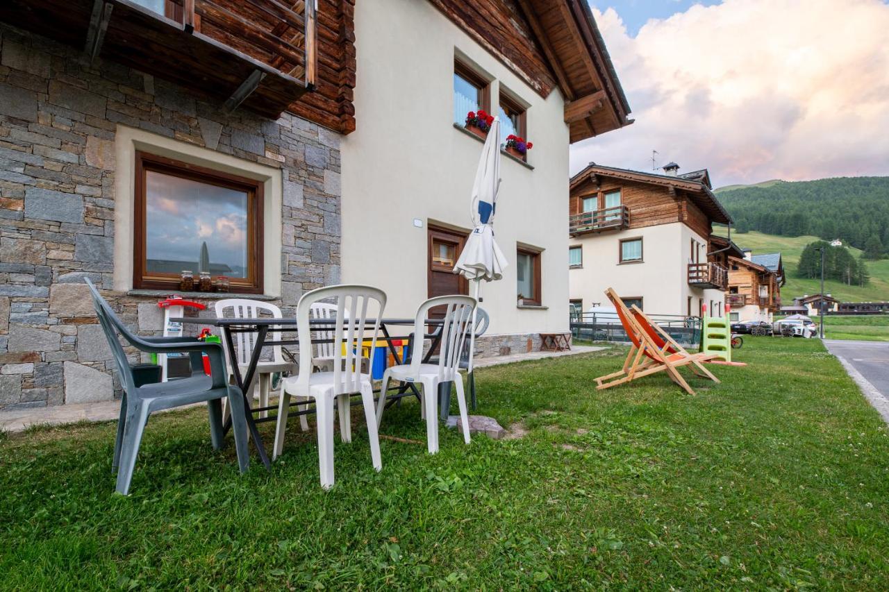 Ferienwohnung Chalet Gioia Livigno Exterior foto